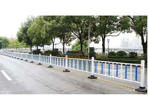 蘭州交通護(hù)欄 高品質(zhì)護(hù)欄哪里有供應(yīng)
