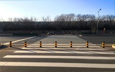 順義區道路設施升級，增設人行橫道與警示燈消除安全隱患